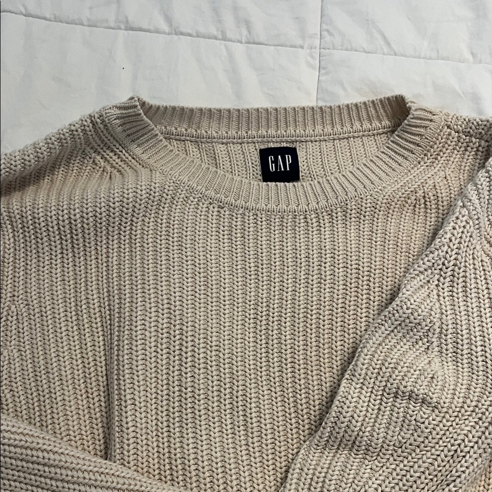 GAP Beige Ribbed Pullover - Picture 3 of 5